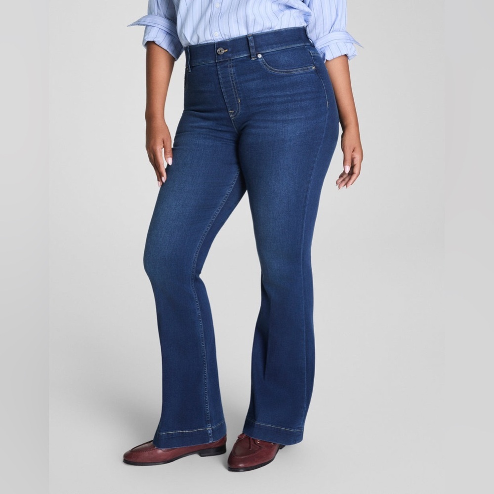 SPANX Indigo Wide Leg Jeans NWOT - Picture 2 of 14